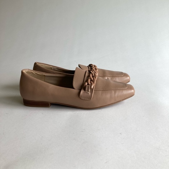 Steve Madden Cream Leather Chain Loafers size 10 - Picture 2 of 15